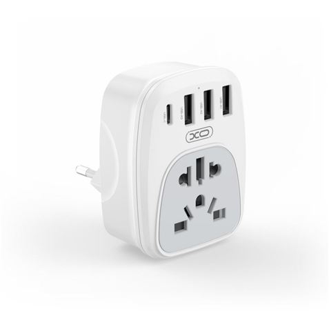 Adaptateur de prise XO International - Puissance 2500W - USBx3 + USB-C - Couleur